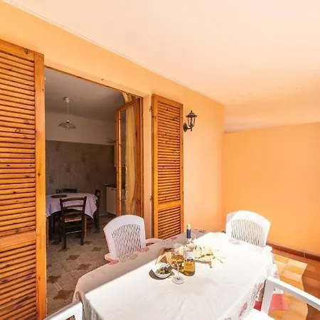 Appartement Geraeumige In